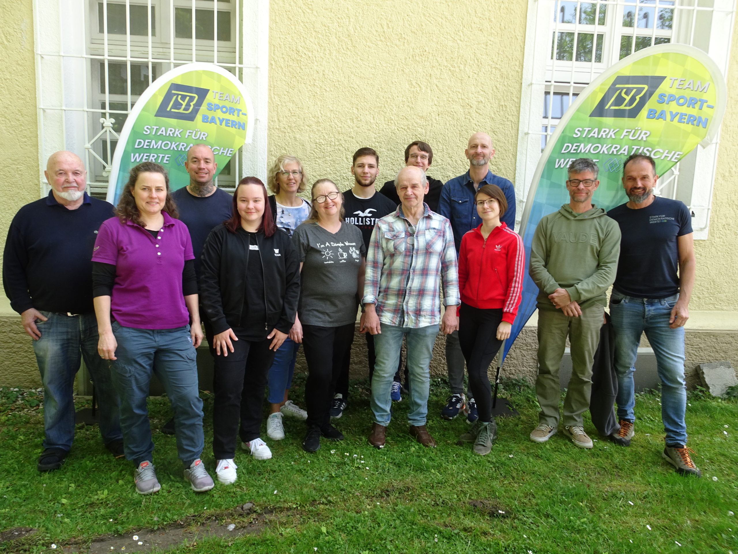 Gruppenbild-Beratung-im-Sport
